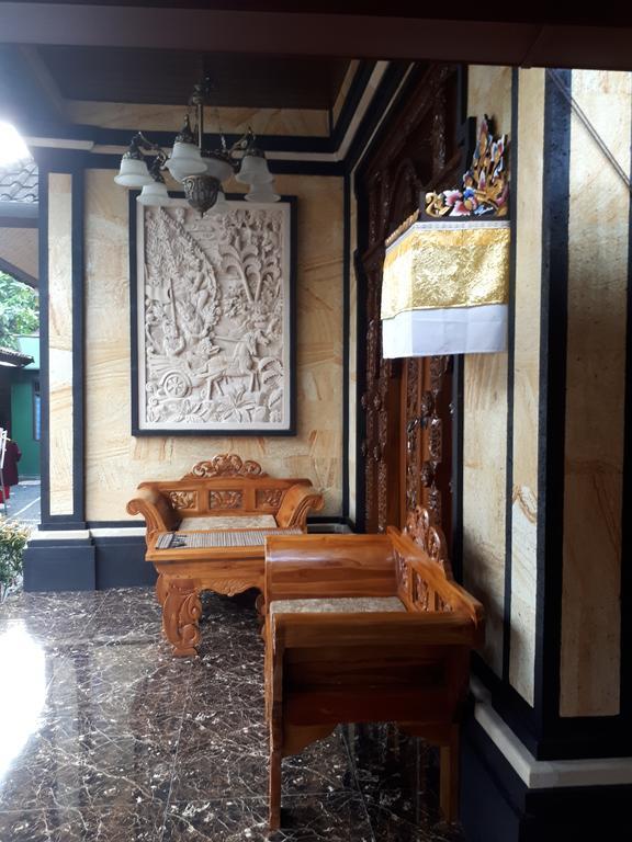 Indy House Hotell Ubud Exteriör bild