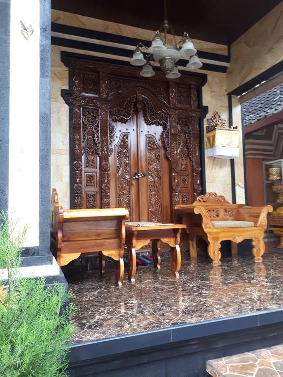 Indy House Hotell Ubud Exteriör bild