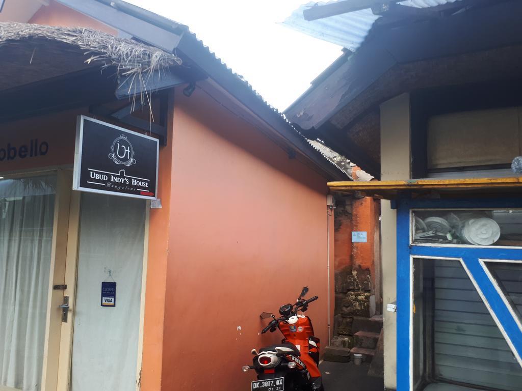 Indy House Hotell Ubud Exteriör bild