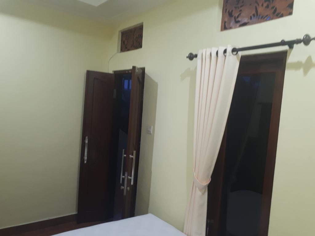 Indy House Hotell Ubud Exteriör bild
